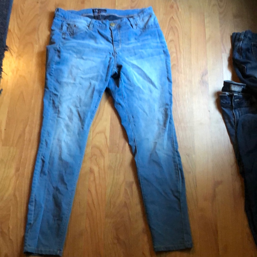 MAKE OFFER ***2 PAIRS WOMEN JEANS SIZE 16
